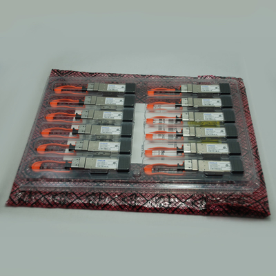 Finisar FTL410QD4C 40GBASE-SR4/évasion de 10GBASE-SR 300m QSFP+ Gen4 à l'Ethernet 10GBASE-SR