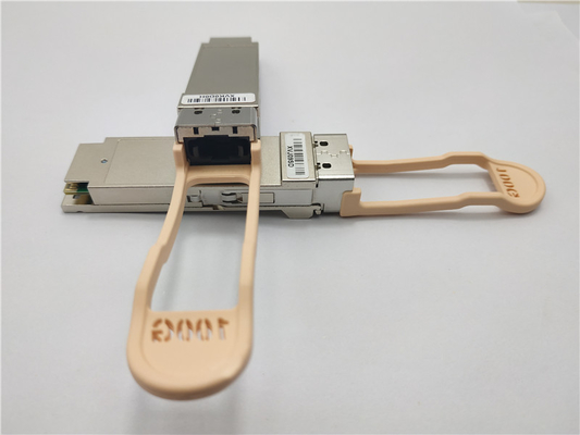 Émetteur-récepteur optique parallèle compatible de l'Arista QSFP-100G-PSM4 1310nm 500m SMF MPO-12