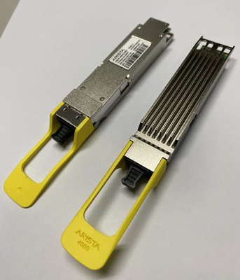 Arista QDD-400G-VSR4 400GBASE-VSR4 Équipement à fibre optique Émetteur-récepteur optique branchable jusqu'à 50 m avec technologie CPO