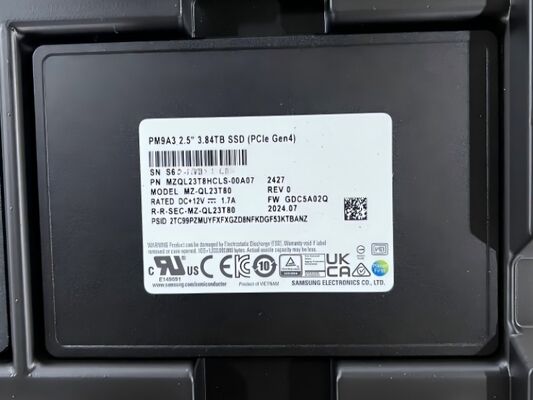 Samsung MZQL23T8HCLS-00A07 3.84TB SSD d'entreprise U.2 PCIe 4.0 NVMe 1.0 DWPD Garantie de 5 ans Disque d'état solide