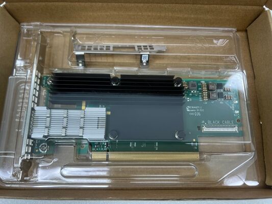 Adaptateur NVIDIA ConnectX-6 MCX653105A-HDAT 200 Gb/s HDR InfiniBand pour cluster de centre de données HPC AI